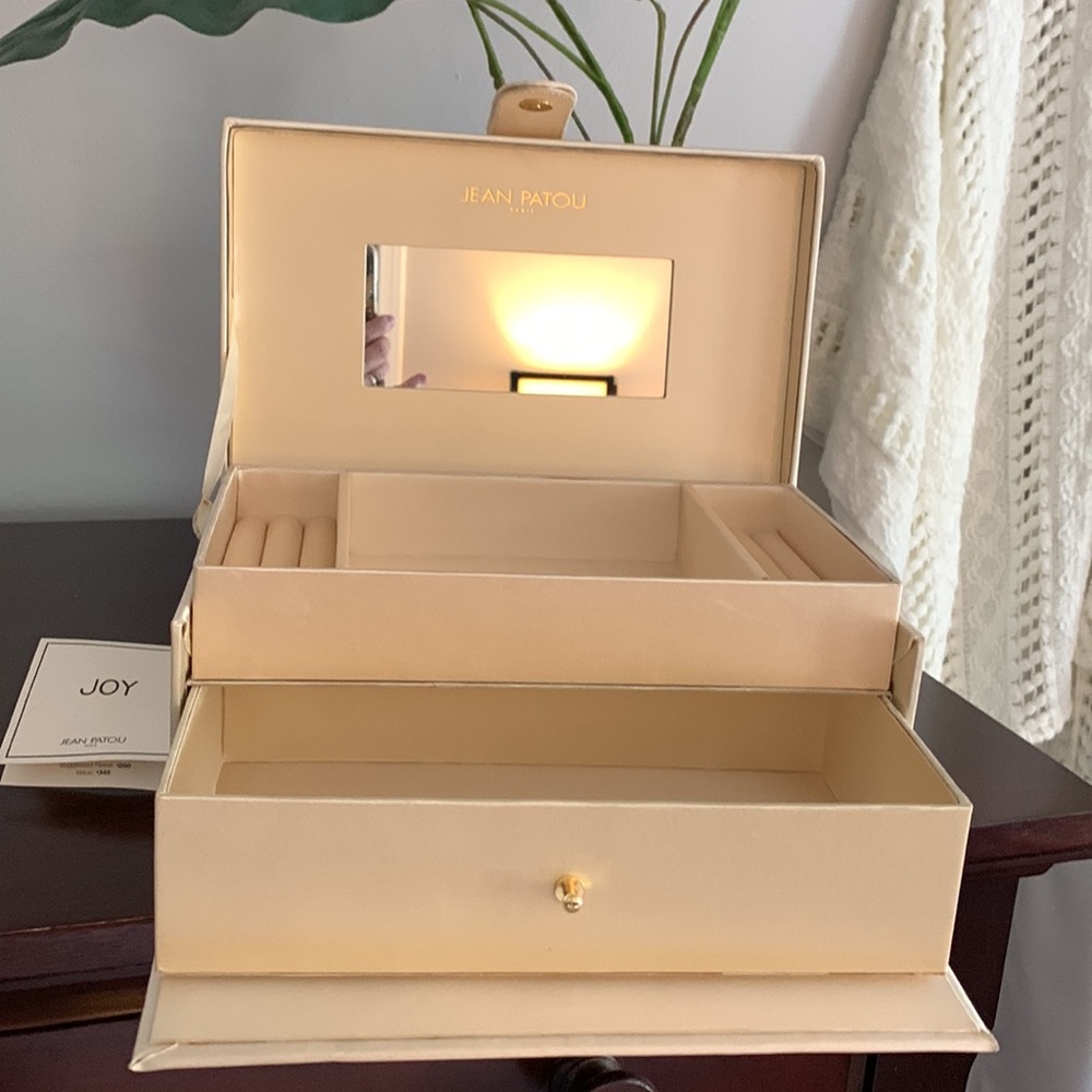 Jean Patou champagne color jewelry box!! Nothing inside.
